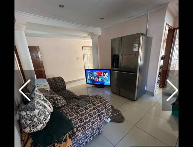 3 BEDROOM HOUSE FOR SALE IN DAWN PARK